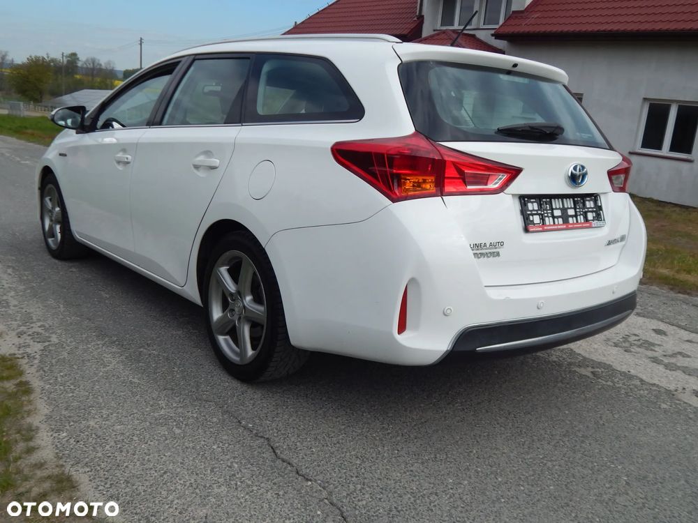 Toyota Auris 1.8 HSD Luna - 9
