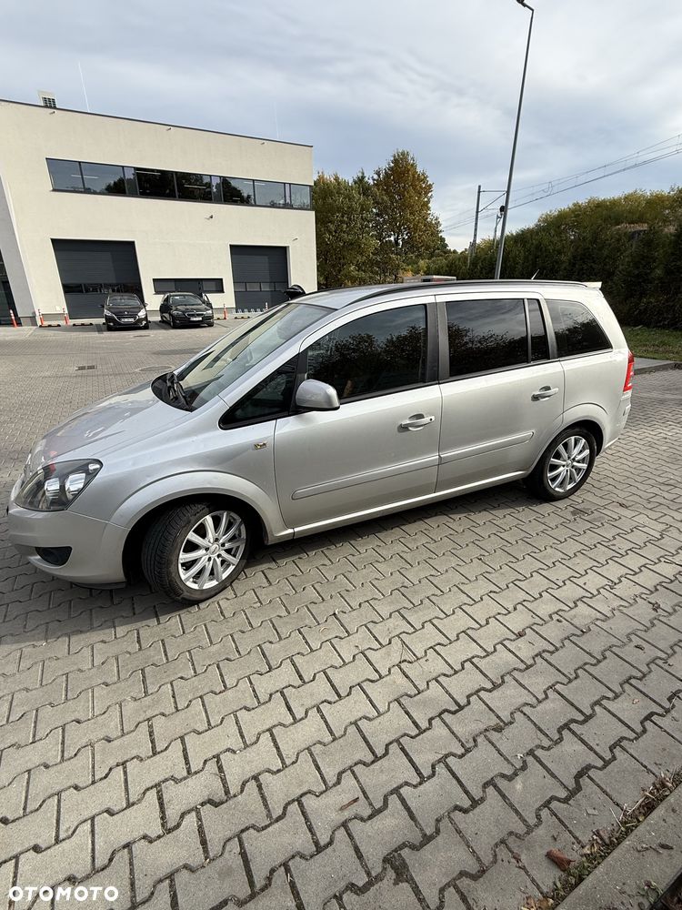 Opel Zafira - 5