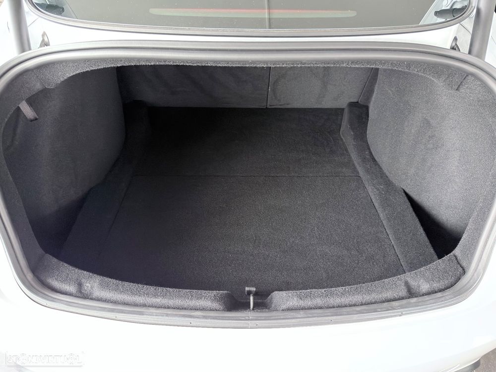 Tesla Model 3 Tração Traseira Premium - 25