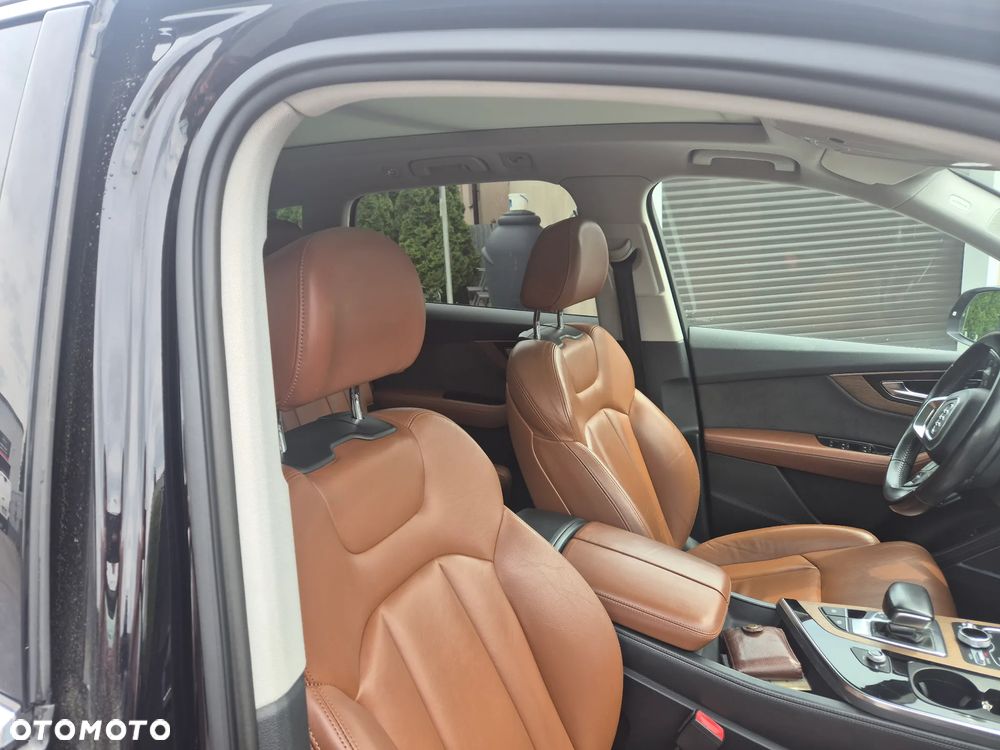 Audi Q7 - 8