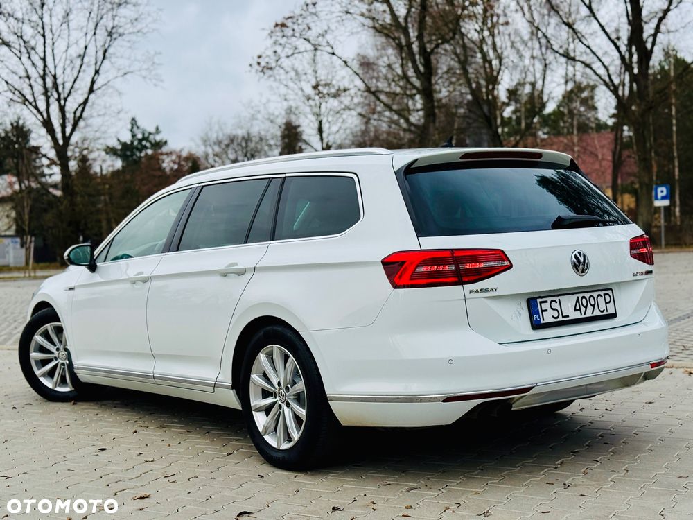 Volkswagen Passat Variant 2.0 TDI SCR 4Motion DSG Highline - 20