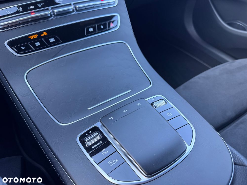 Mercedes-Benz Klasa E 300 AMG - 38