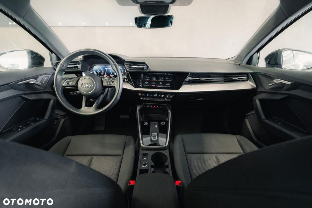 Audi A3 Limousine 35 TFSI S tronic - 11