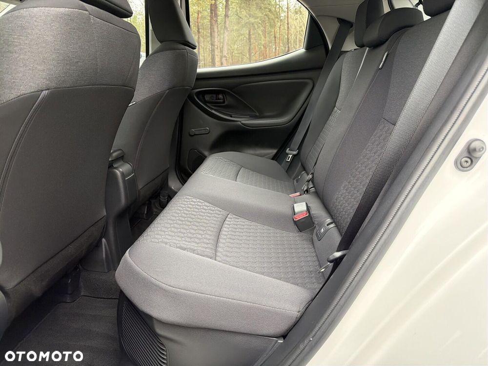 Toyota Yaris - 15