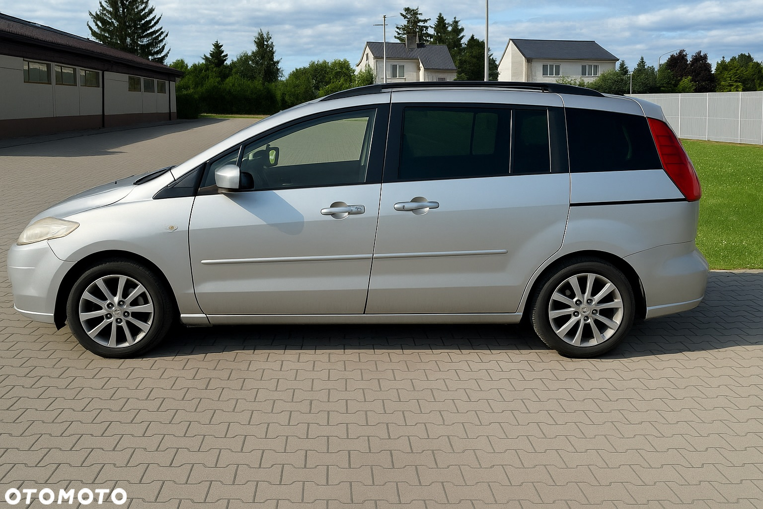Mazda 5 - 3