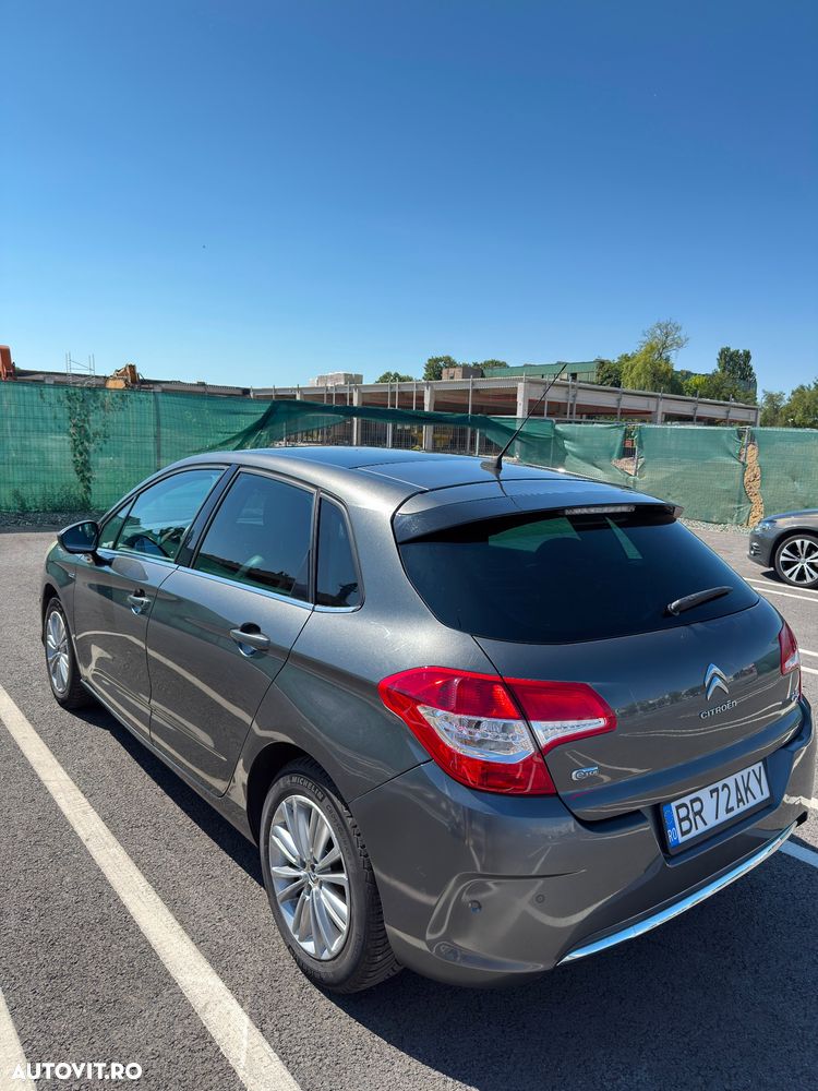 Citroën C4 1.6 e-HDi FAP Exclusive - 6