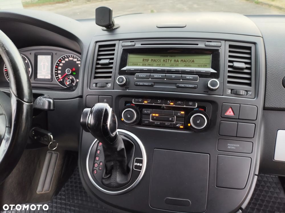 Volkswagen Multivan - 37