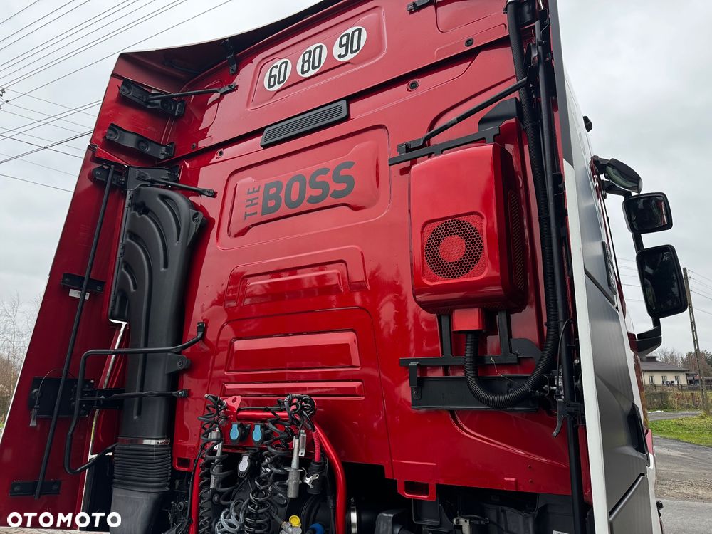 Renault T520 high cab - 8