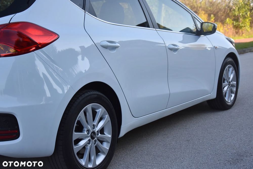 Kia Ceed 1.4 CVVT Dream-Team Edition - 20