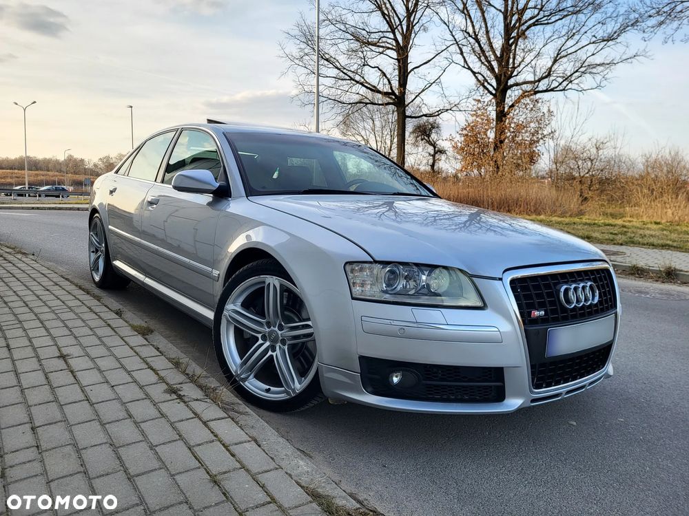 Audi S8 - 3