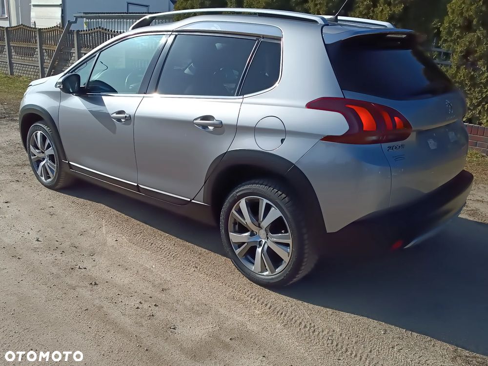 Peugeot 2008 BlueHDi 100 STOP & START Allure - 8