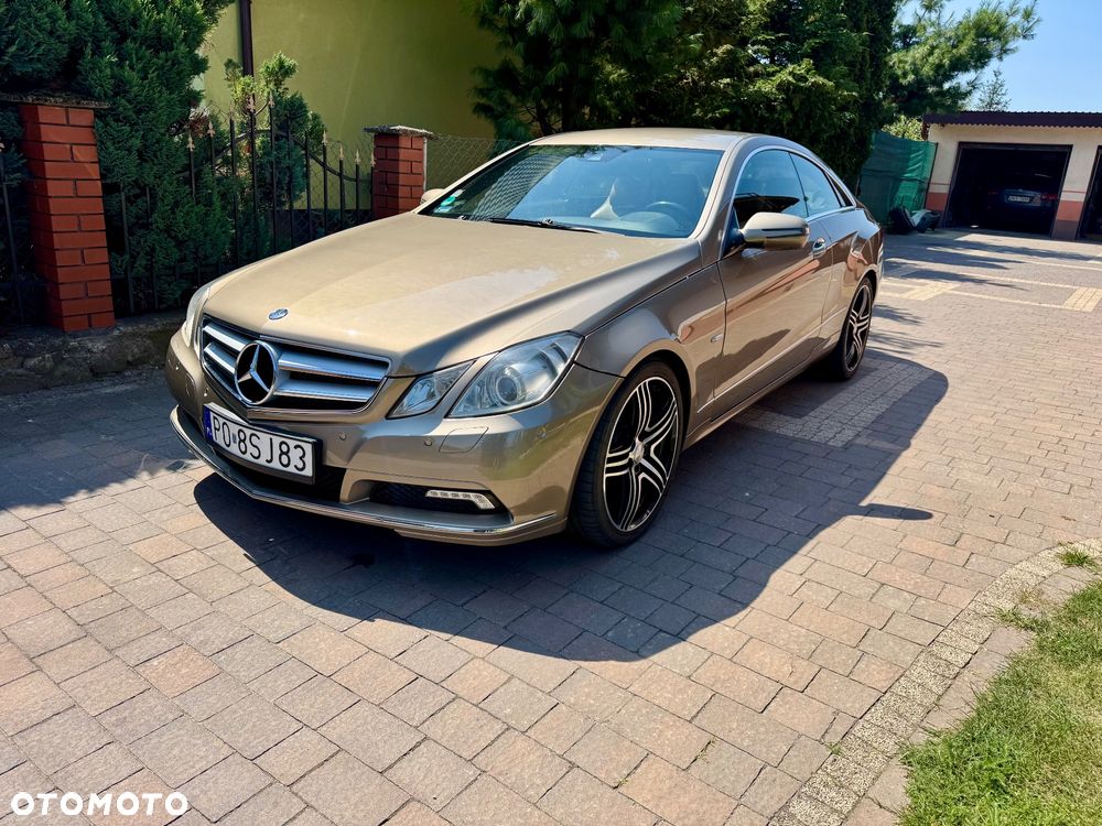Mercedes-Benz Klasa E 250 CGI BlueEffICIENCY - 2