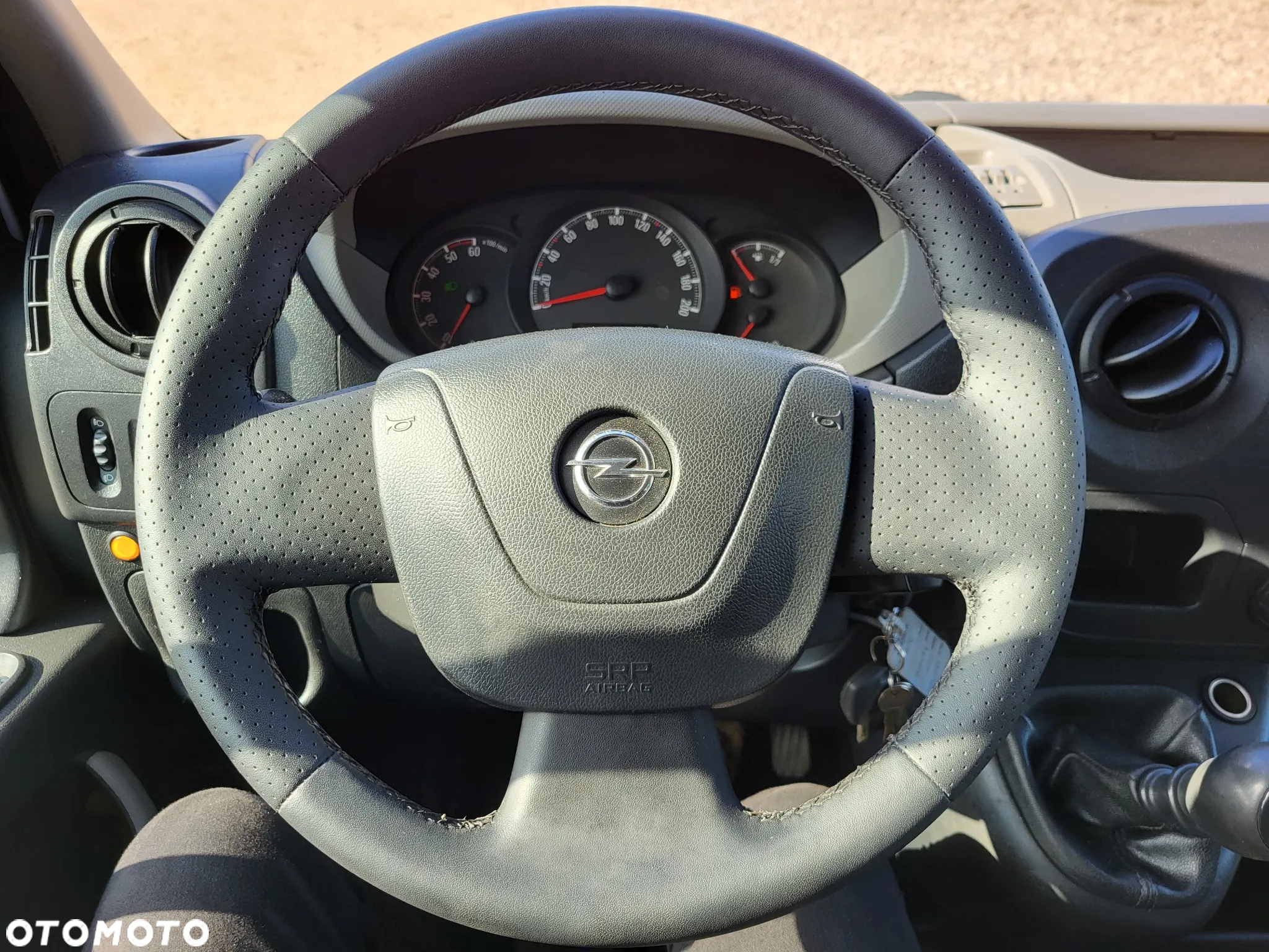 Opel Moavano - 26