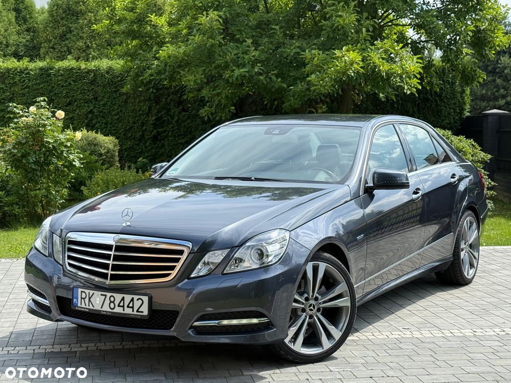 Mercedes-Benz Klasa E 220 CDI BlueEff Avantgarde - 4
