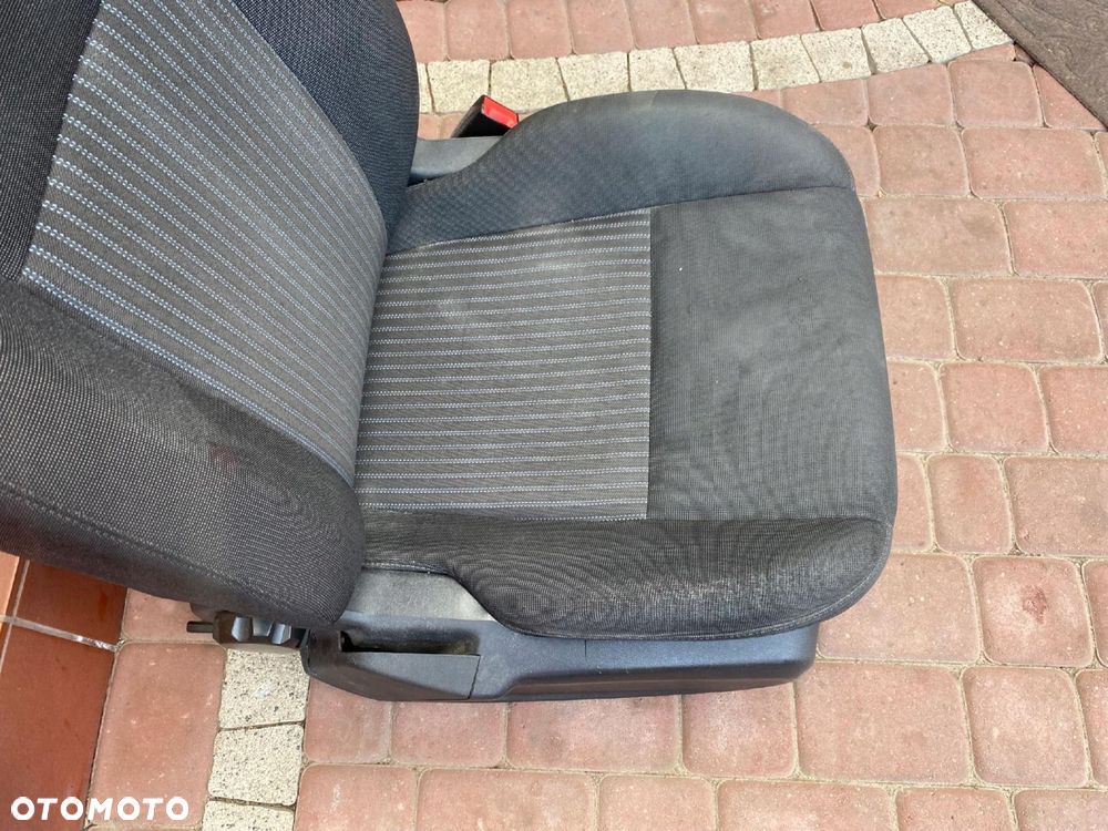 PRAWY FOTEL PASAŻERA - FORD TRANSIT CUSTOM 2016 - 1ka - 12