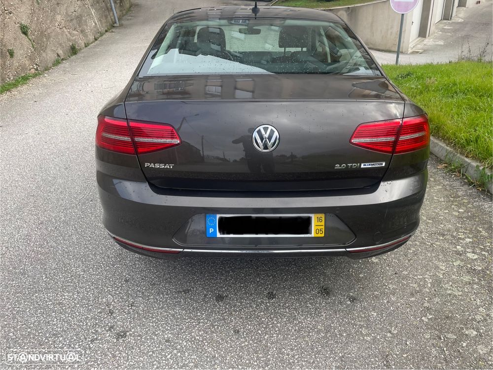 VW Passat 2.0 TDI Highline DSG - 4