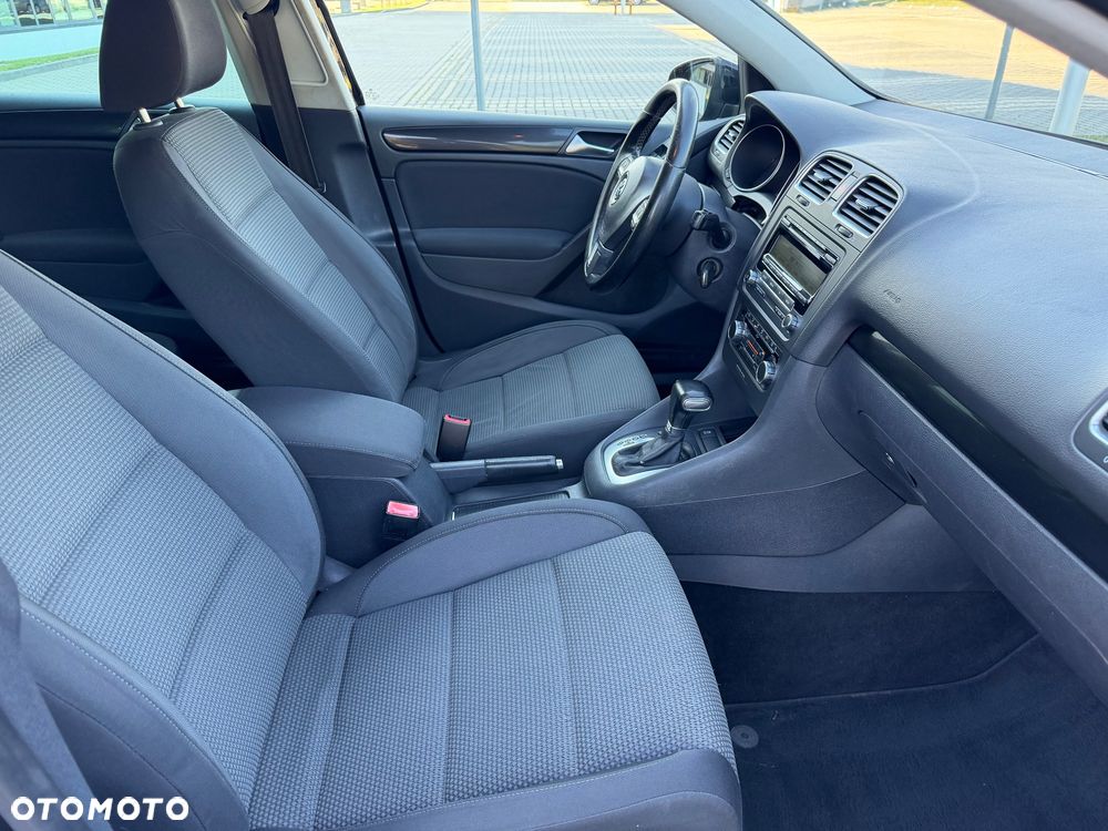 Volkswagen Golf 1.6 TDI DPF DSG Comfortline - 22
