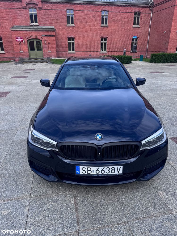 BMW Seria 5 540i xDrive - 11