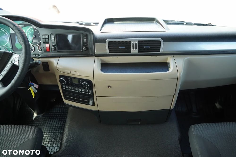 MAN TGS 35.460 / 8x4 / WYWROTKA TYLNOZSYPOWA / HYDROKLAPA / NAVI / AUTOMAT - 33