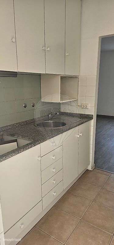 Apartamento T0 para arrendamento - Grande imagem: 2/19
