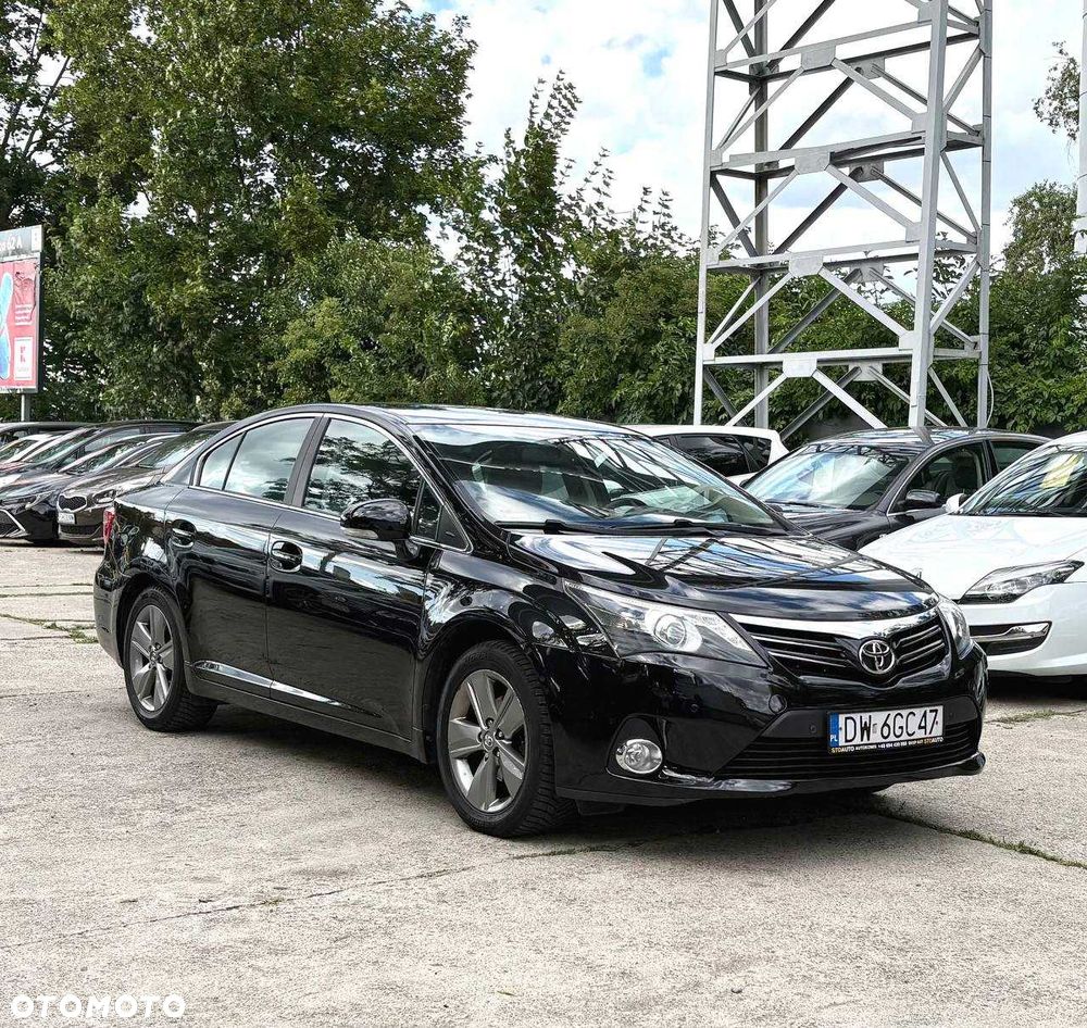 Toyota Avensis - 2
