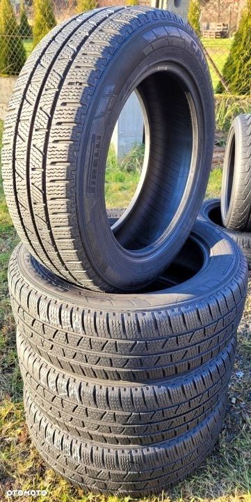 4x Pirelli Carrier Winter 215/60R17C 109/107T Z63A - 4