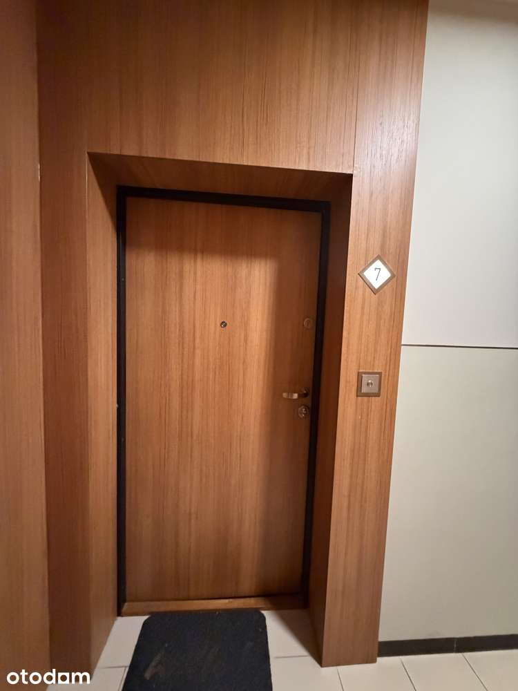 Mieszkanie z balkonem i windą w Pradze-Południe