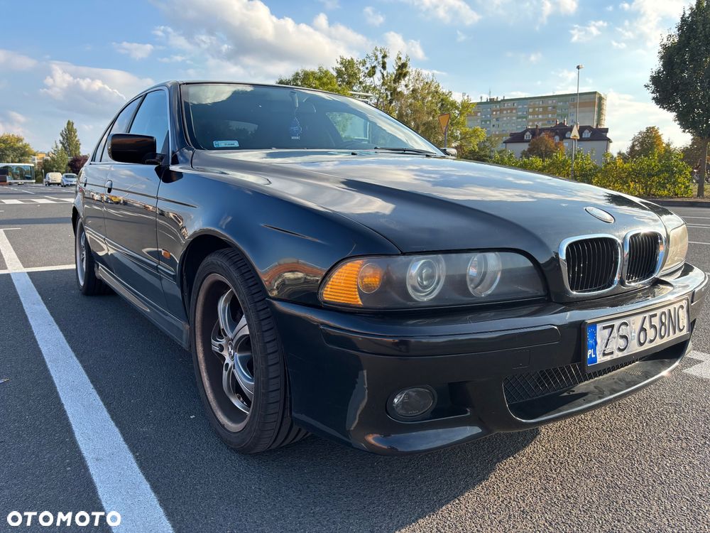BMW Seria 5 525i - 1