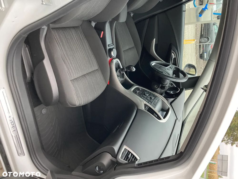 Opel Astra 1.4 EcoFLEX Cosmo - 10