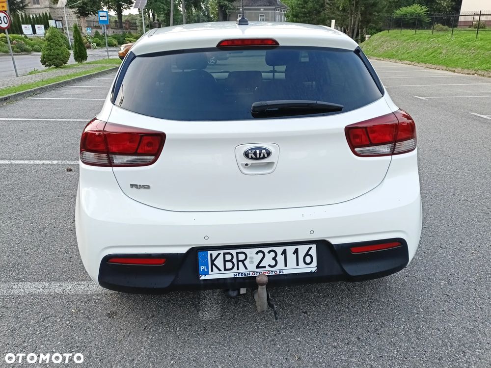 Kia Rio - 9