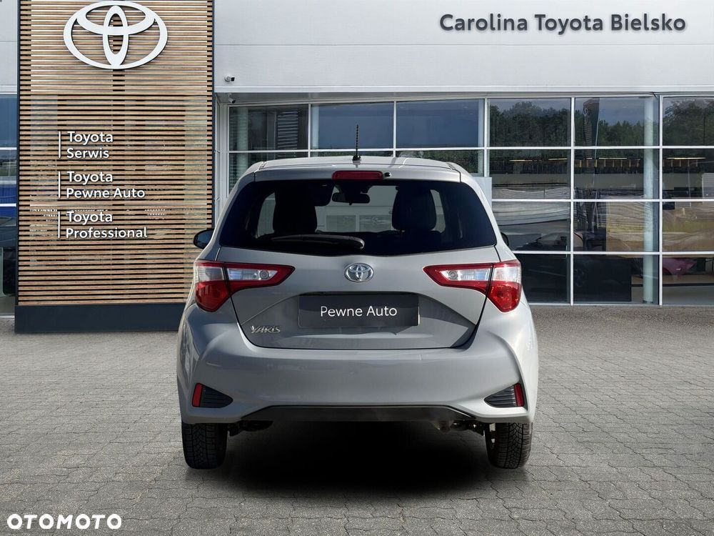 Toyota Yaris 1.5 Premium CVT - 4