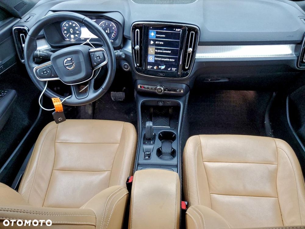 Volvo XC 40 T5 AWD Momentum - 7