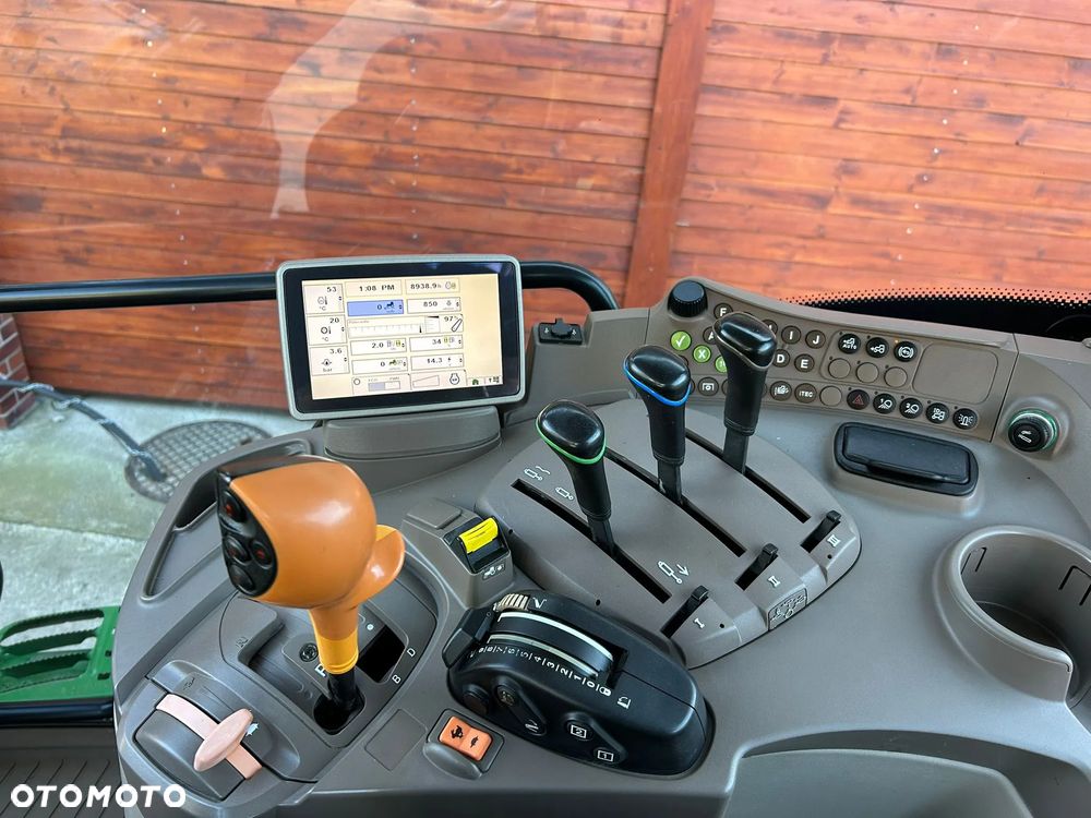 John Deere 6170R - 26