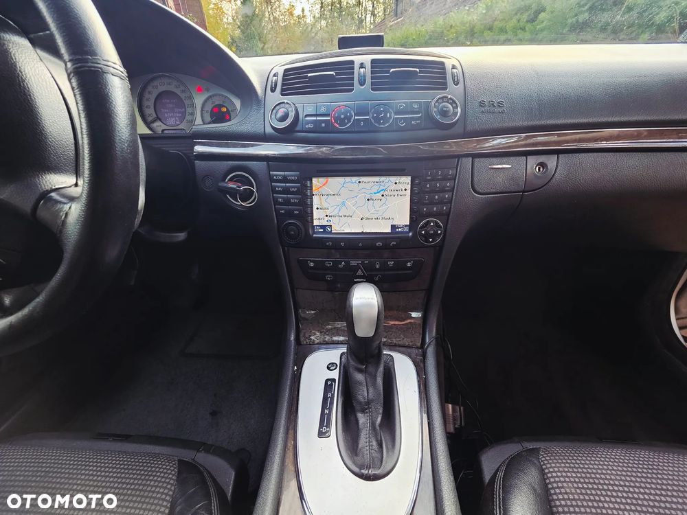 Mercedes-Benz Klasa E - 17