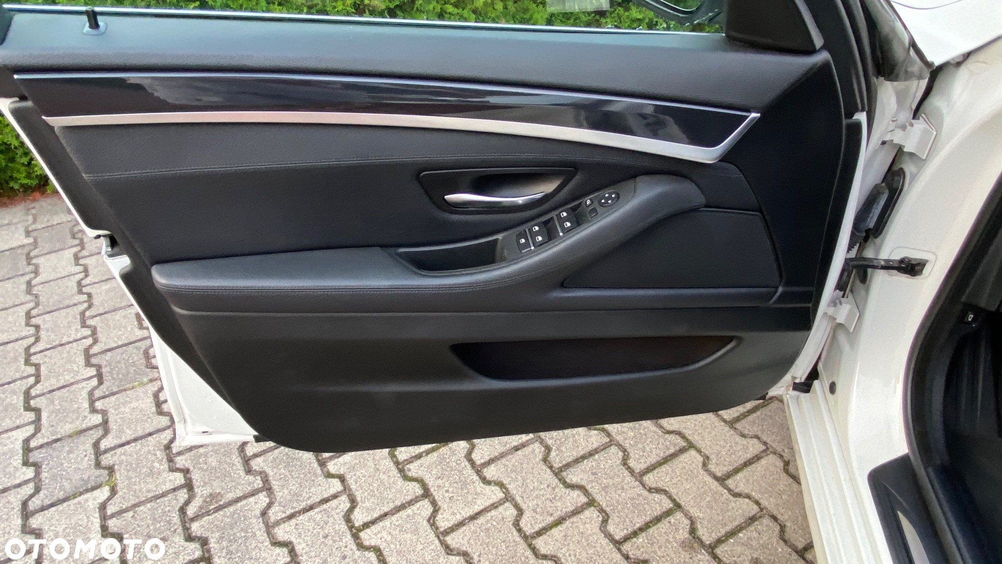 BMW Seria 5 525d Touring Luxury Line - 17