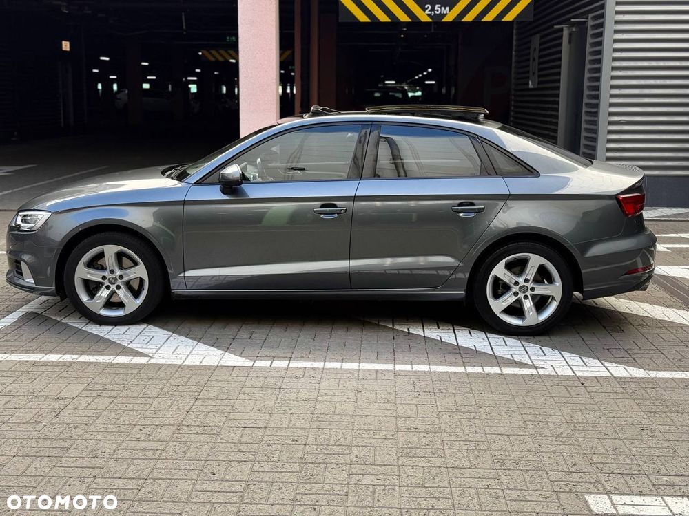 Audi A3 Limousine 2.0 TFSI quattro S tronic design - 4
