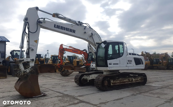 Liebherr R906