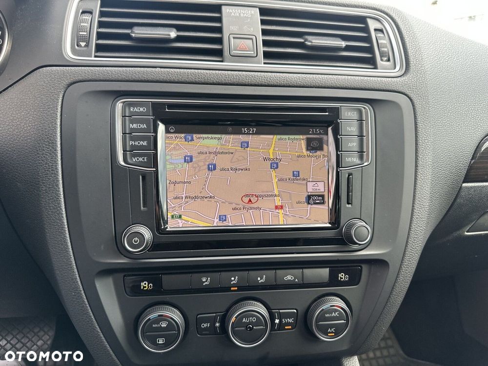 Volkswagen Jetta 1.4 TSI BMT Comfortline DSG - 16