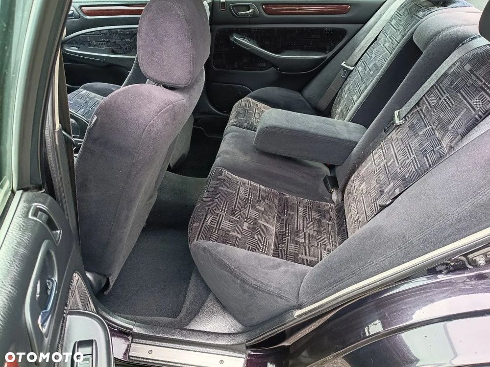 Honda Accord 2.0 ES - 8