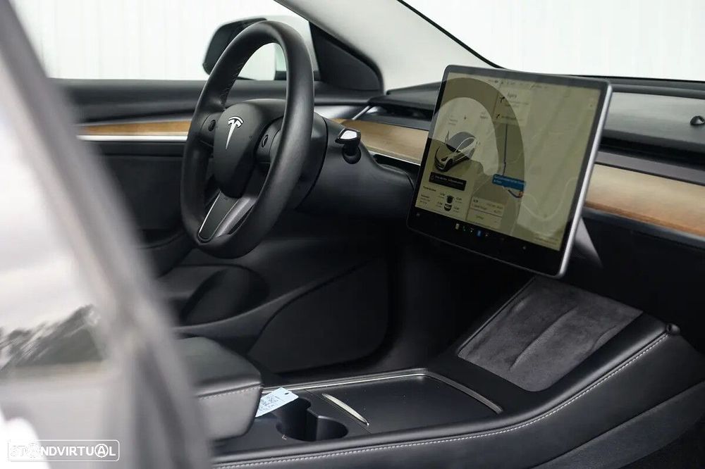 Tesla Model 3 Long Range AWD Dual Motor - 24