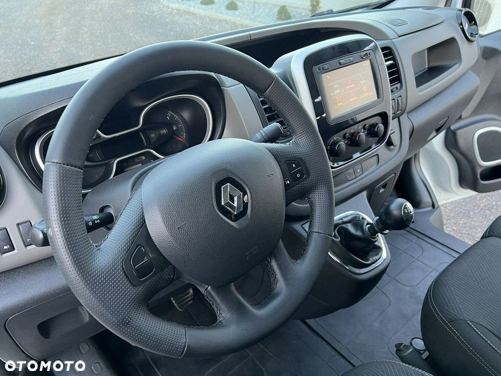 Renault Trafic - 11