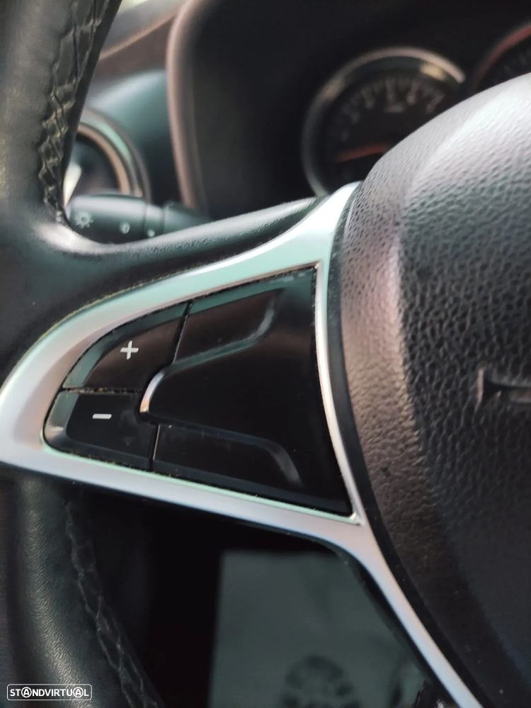 Dacia Logan MCV 0.9 TCe Stepway - 13