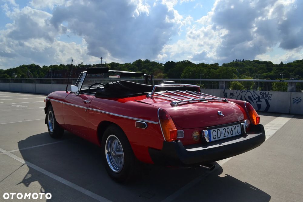 MG MGB - 17