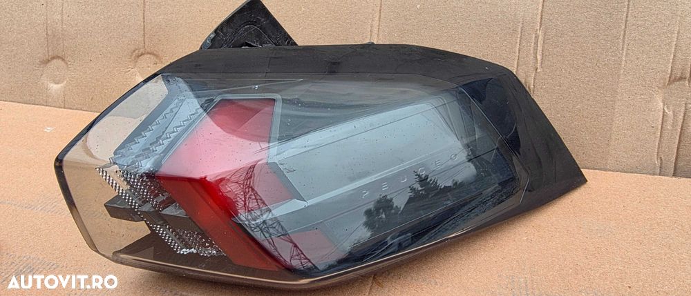 Stop dreapta Peugeot 2008 an 2019 2020 / 2021 / 2022 2023 - 1