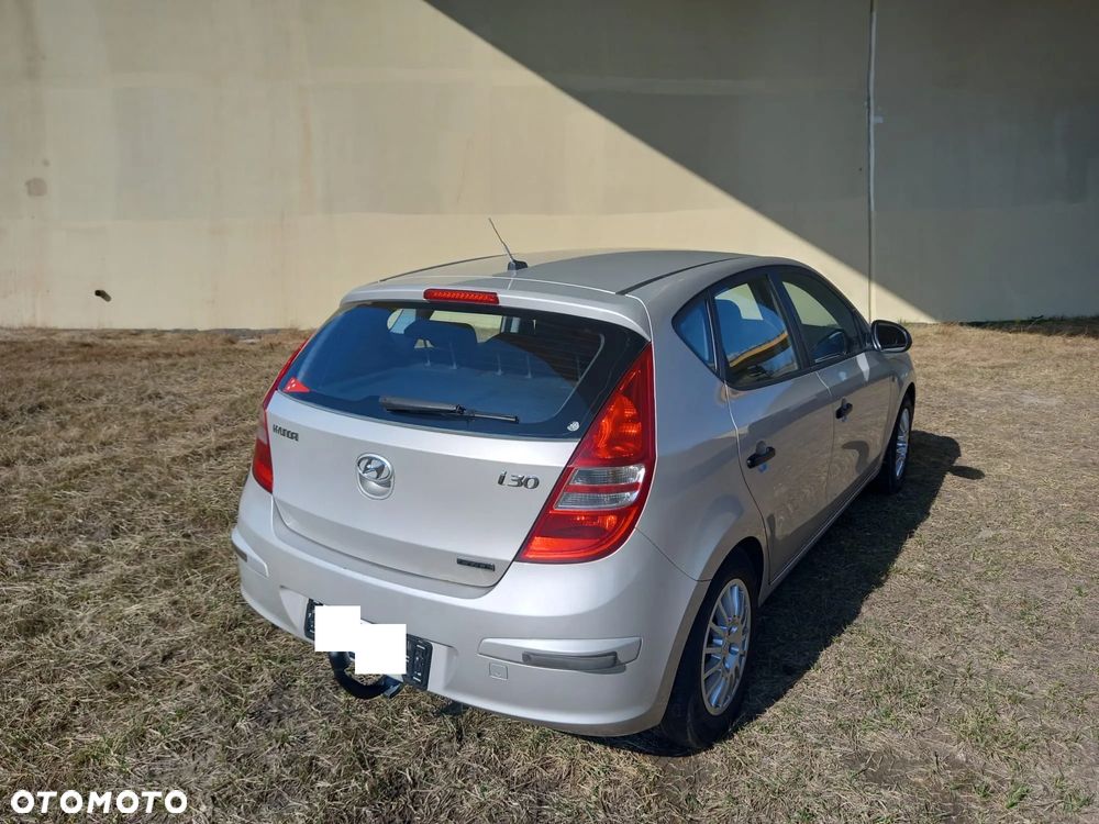 Hyundai i30 1.6 CRDi Comfort - 11