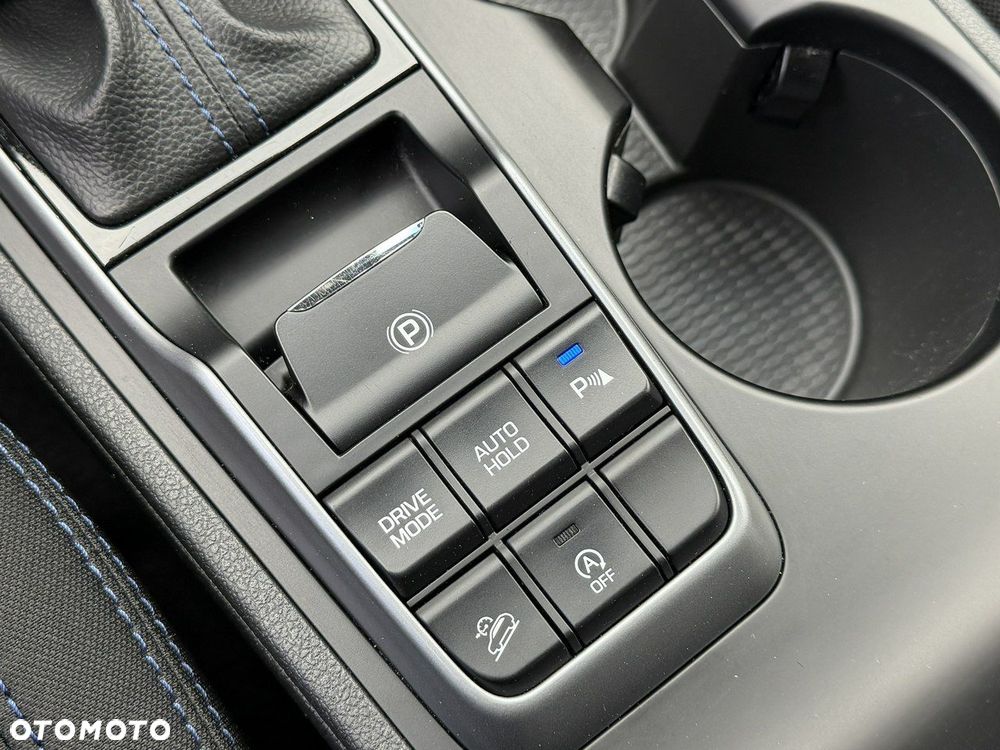 Hyundai Tucson blue 1.7 CRDi 2WD DCT Premium - 30