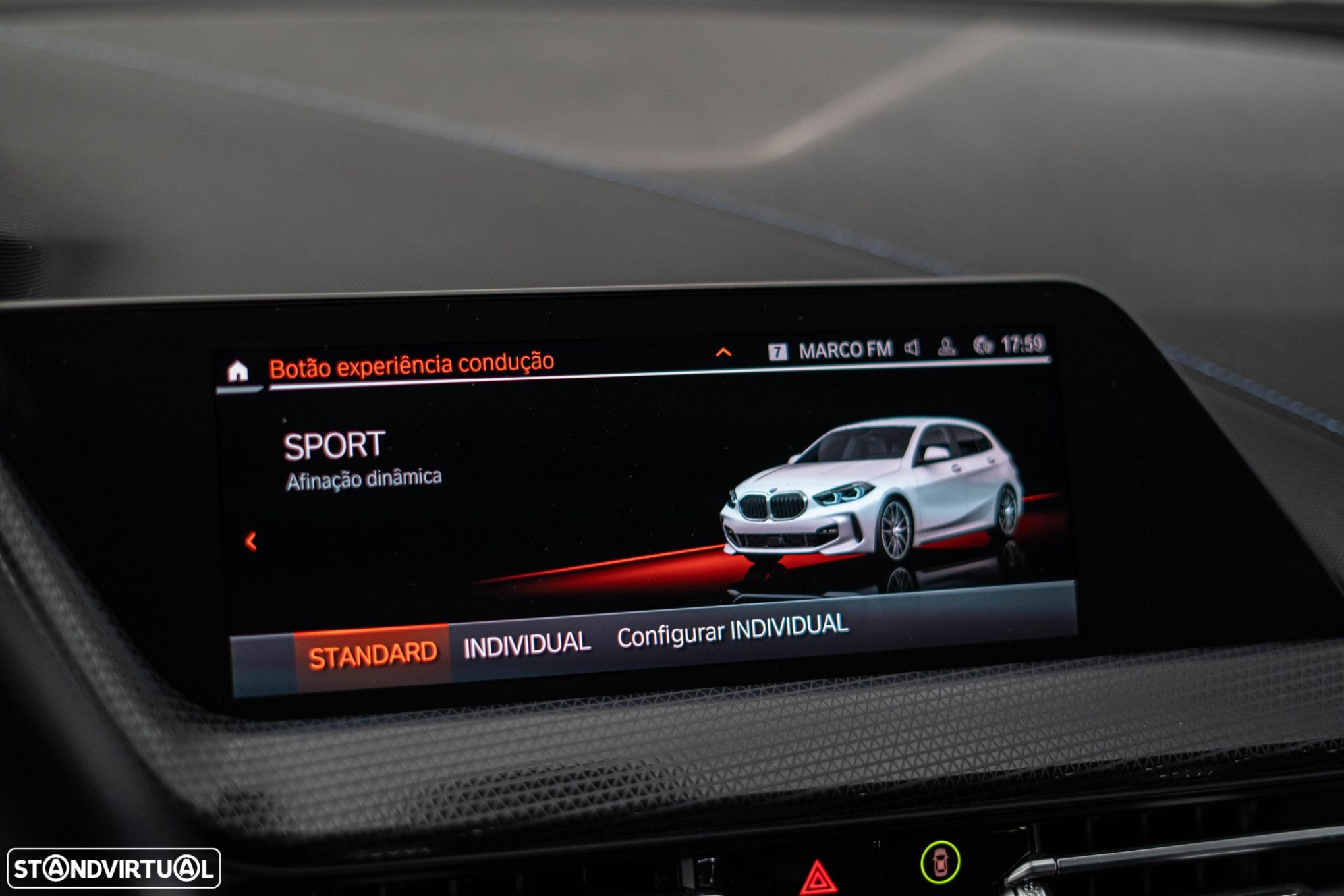 BMW 116 d Pack Desportivo M Auto - 27