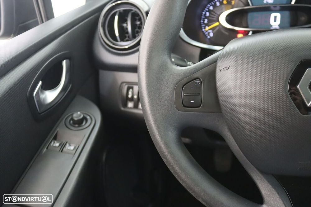 Renault Clio Sport Tourer 0.9 TCE Dynamique S - 11