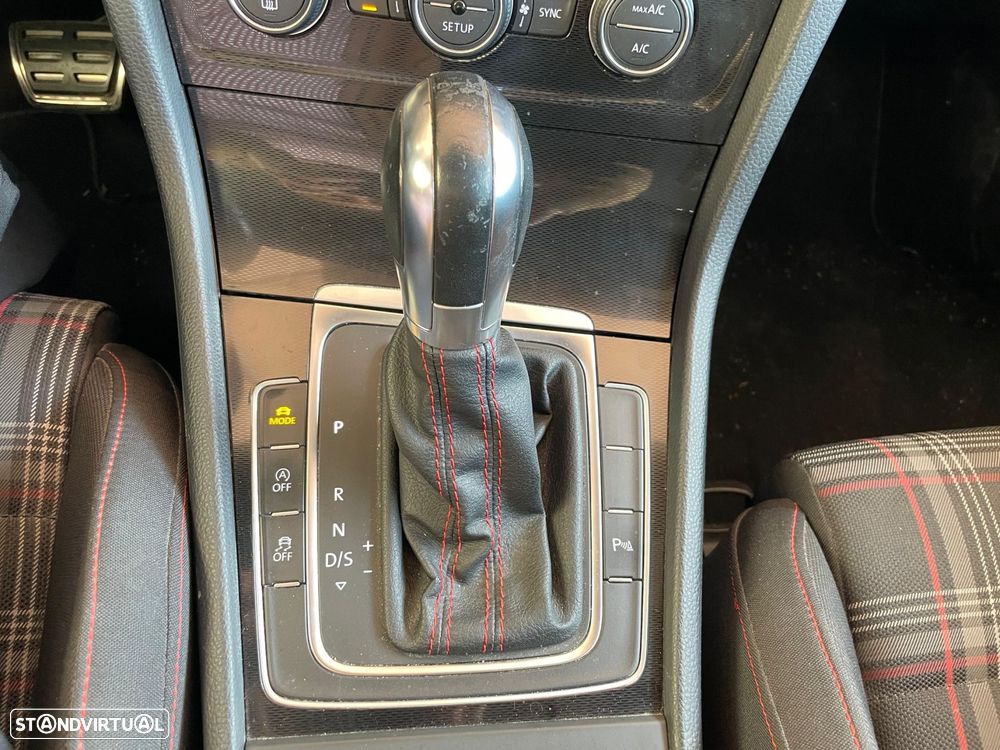 VW Golf 2.0 TSi GTi DSG Performance - 25