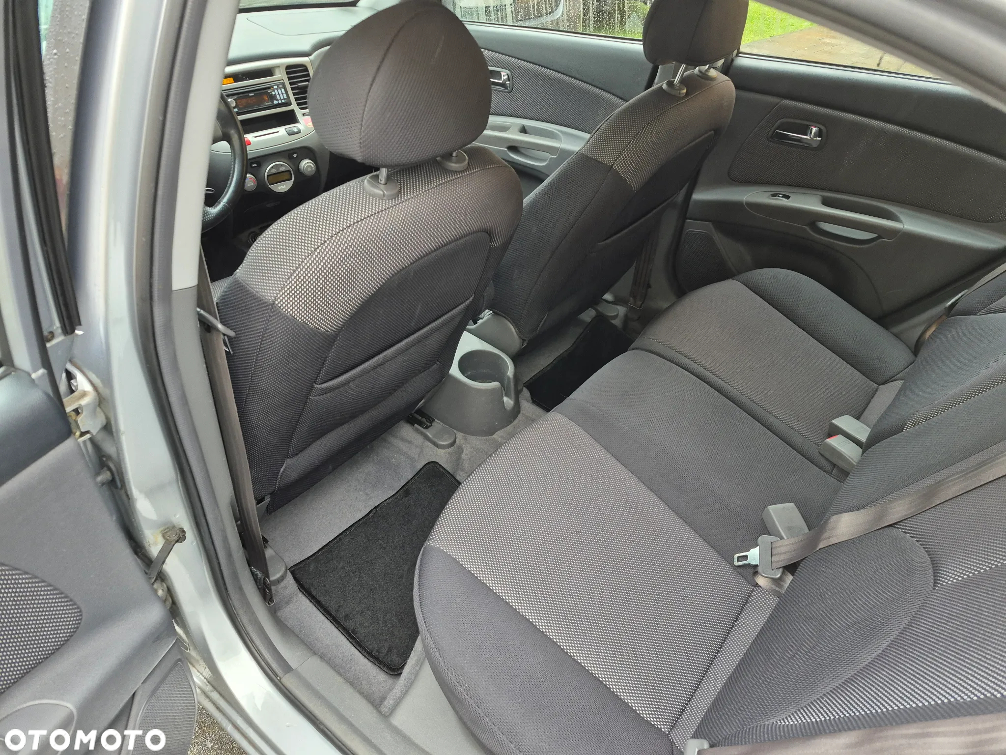 Kia Rio 1.4 Comfort - 10